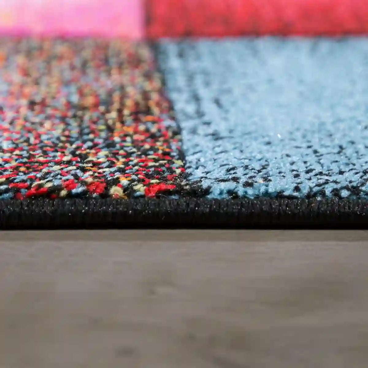 Bordure Tapis de Couloir Coloré Cubo