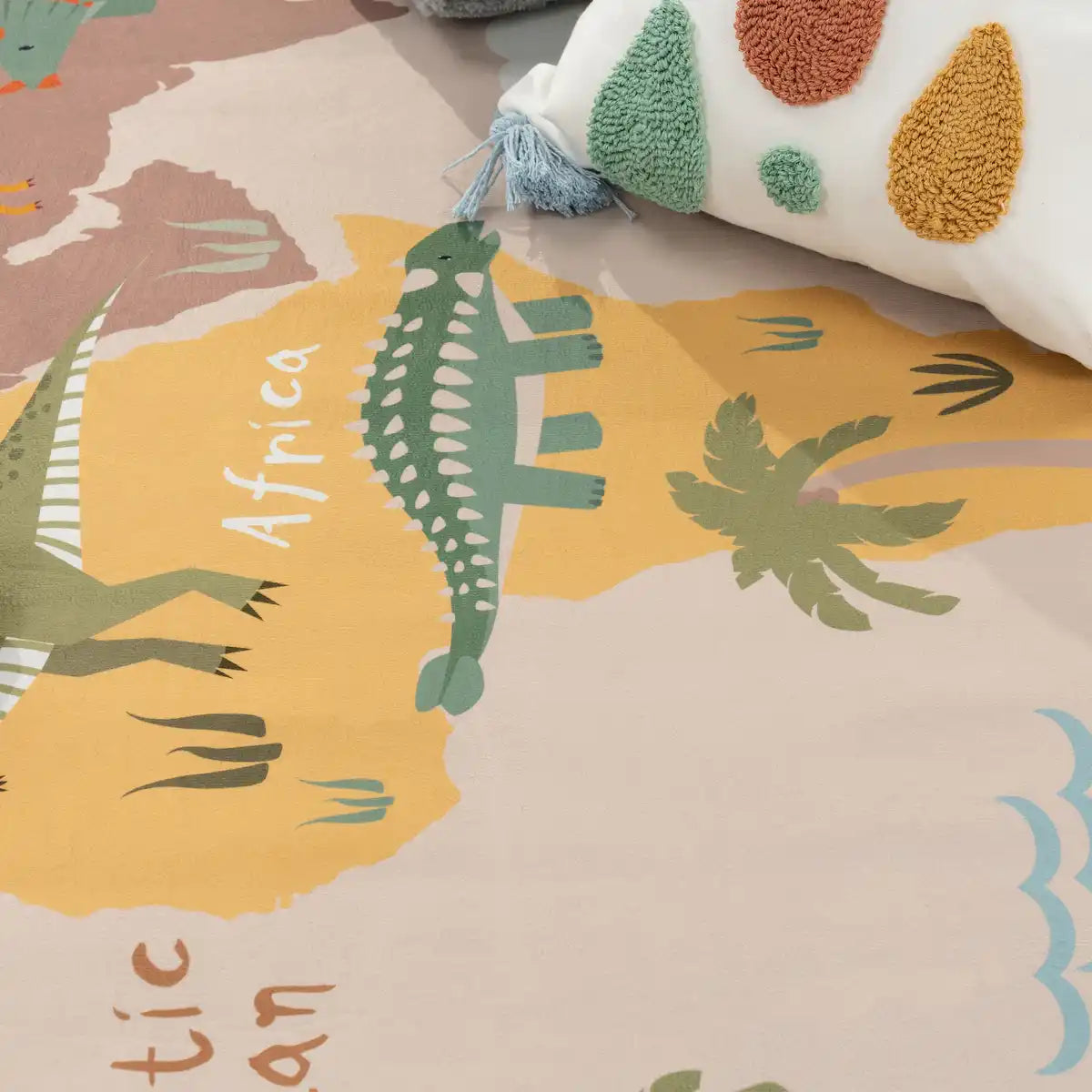 Détails Tapis Carte du Monde Dino