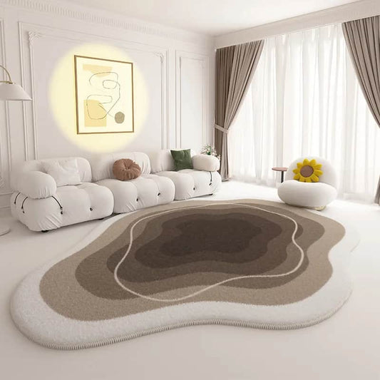 Tapis forme irrégulière Muro, dégradés de marrons, moelleux, idéal pour une chambre élégante ou une grande pièce chaleureuse.