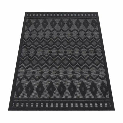 Tapis Berbère Taka Anthracite sur fond blanc