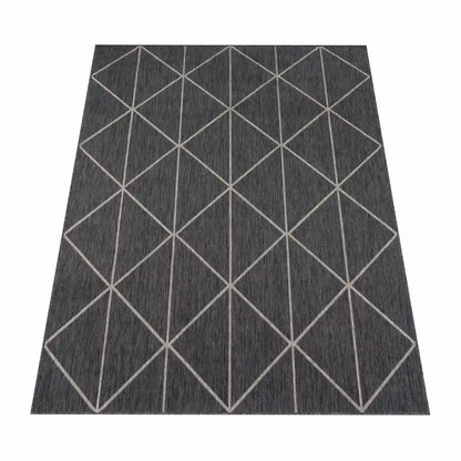 Tapis Design Trigo Anthracite sur fond blanc
