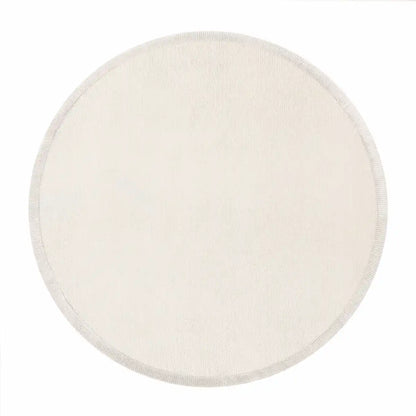 Tapis Rond Doux Navya sur fond blanc