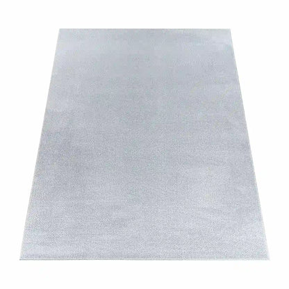 Tapis Uni Borea Gris sur fond blanc